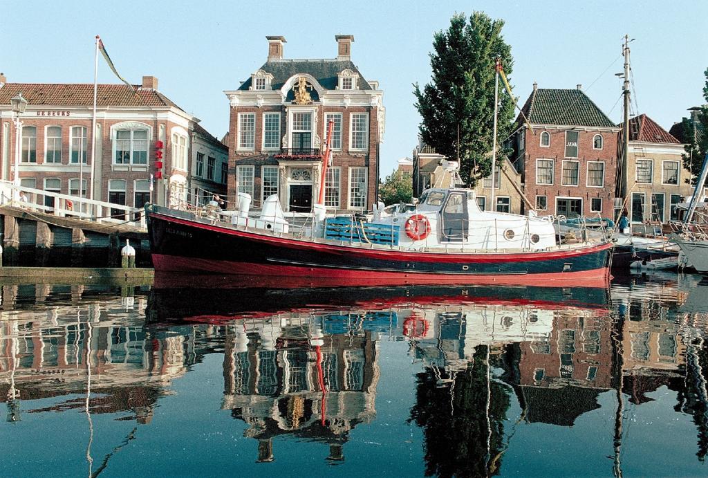 Reddingsboot Harlingen Boat Otel Dış mekan fotoğraf